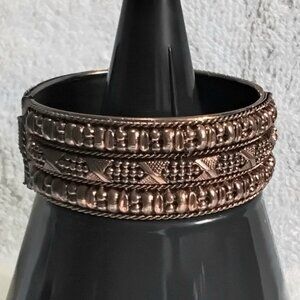 3/$40 8" Beautiful Hinged Bangle Bracelet Quality Costume Jewelry!!